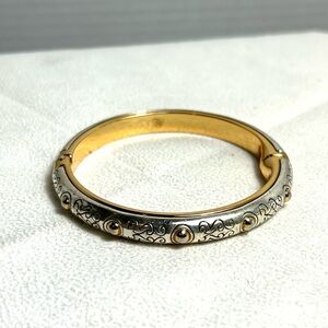 Brighton Aries Bangle Bracelet Hinged Two-tone Magnetic Closure Silver Plated